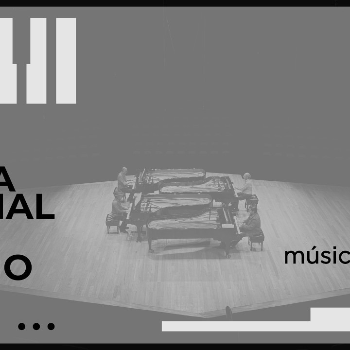 Video cover for Revueltas a 4 pianos